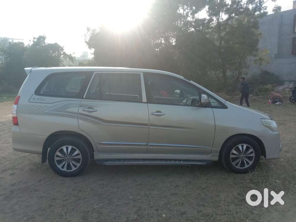 Toyota Innova 2.5 Z 2015