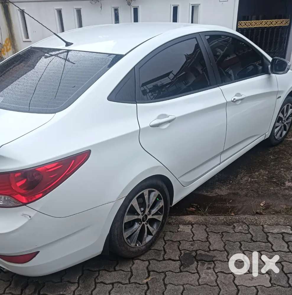 Hyundai Fluidic Verna 2013