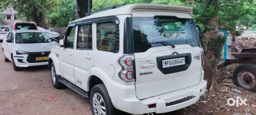 Mahindra Scorpio 2016