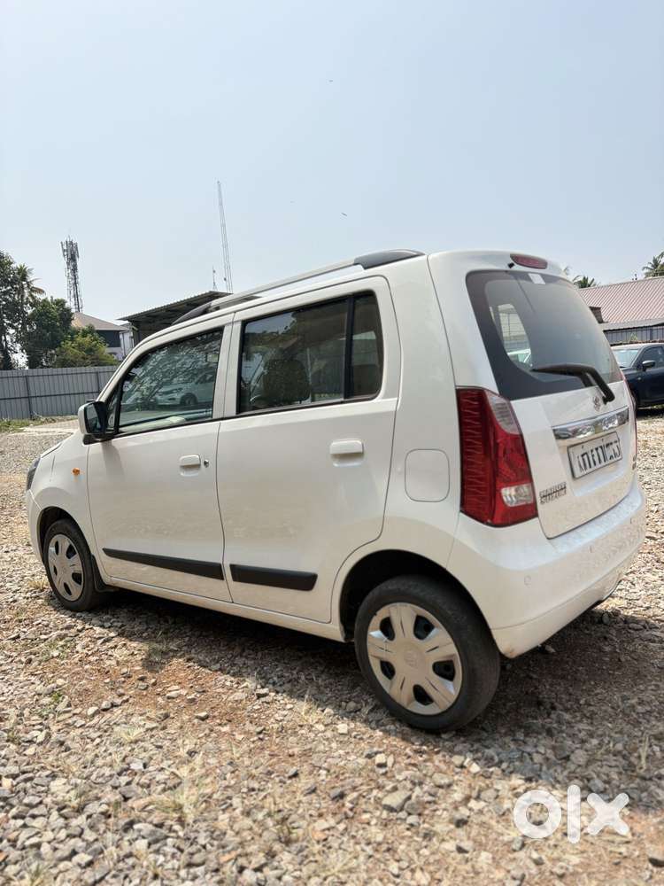 Maruti Suzuki Wagon R 1.0 Vxi Ags, 2018, Petrol