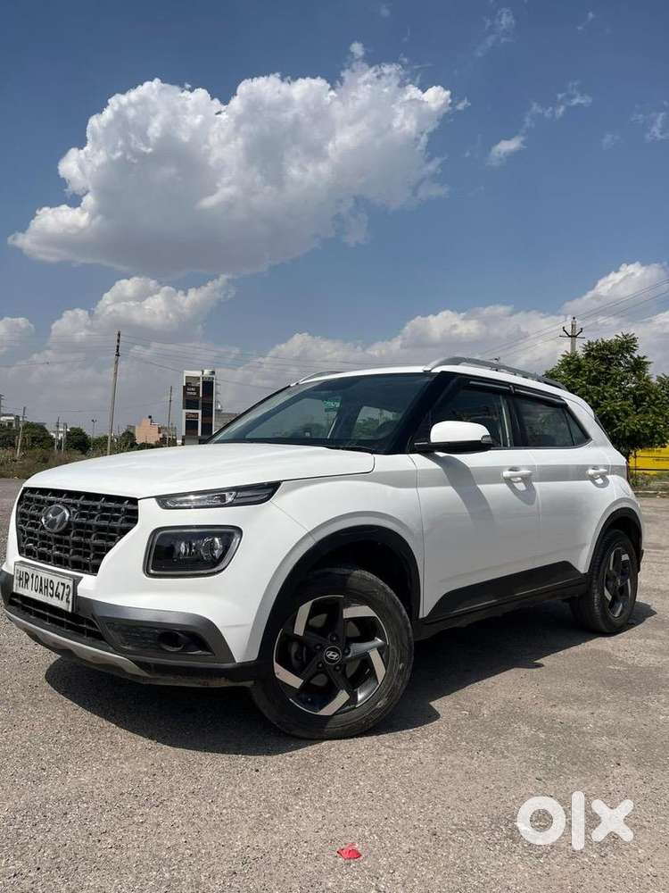Hyundai Venue 2019 Diesel 90000 Km Driven