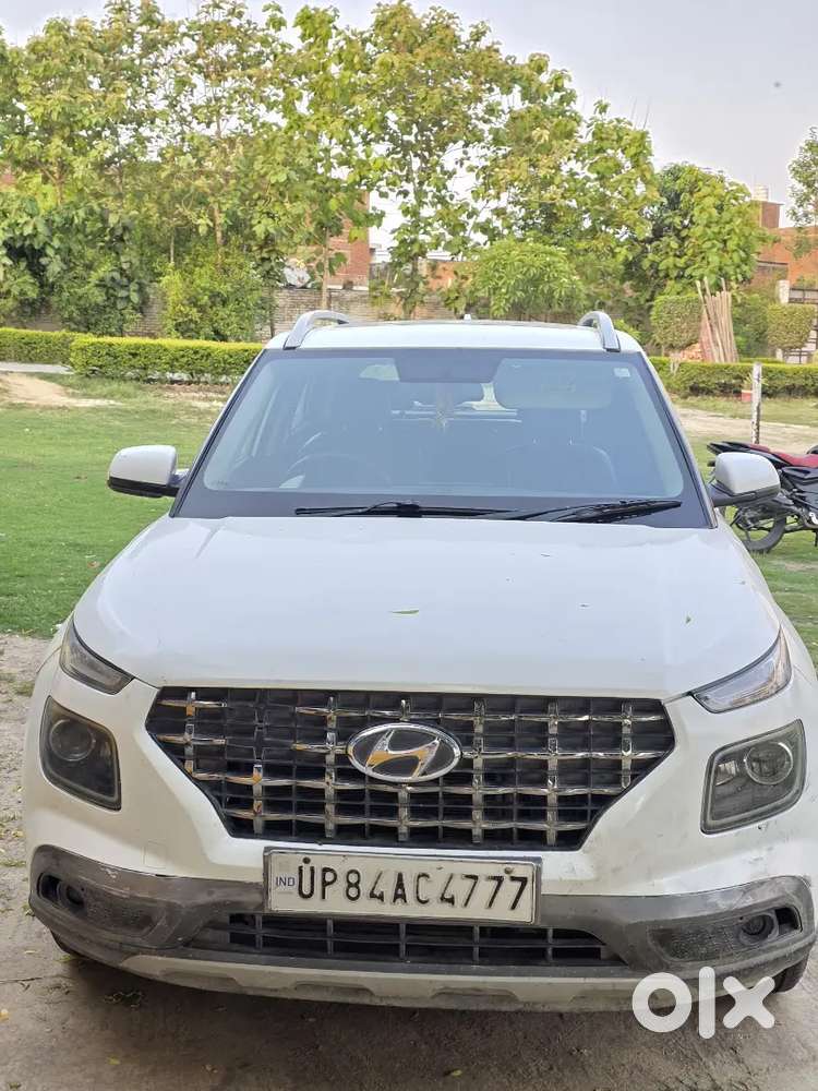 Hyundai Venue 2018 Diesel Well Maintained