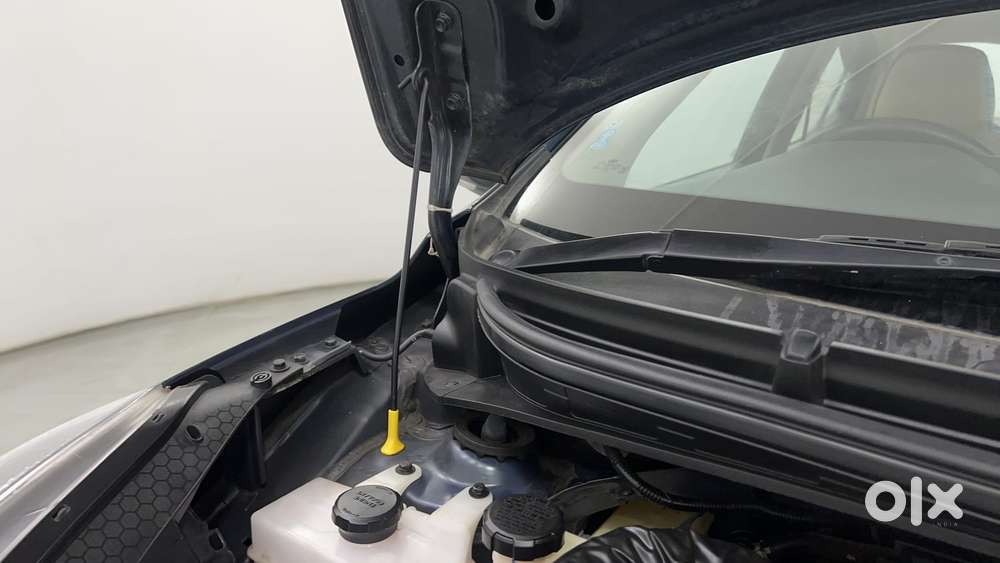 Hyundai Aura 1.2 Sx Cng, 2023, Cng & Hybrids