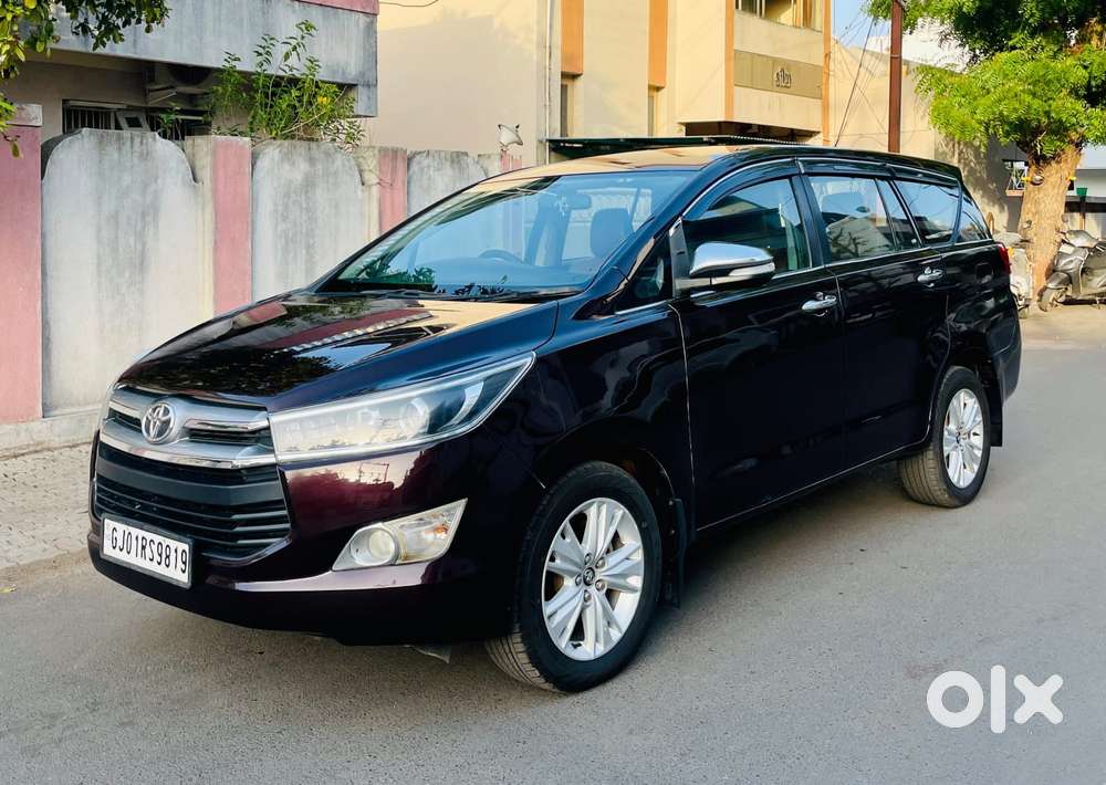 Toyota Innova Crysta 2.8z Automatic, 2016, Diesel