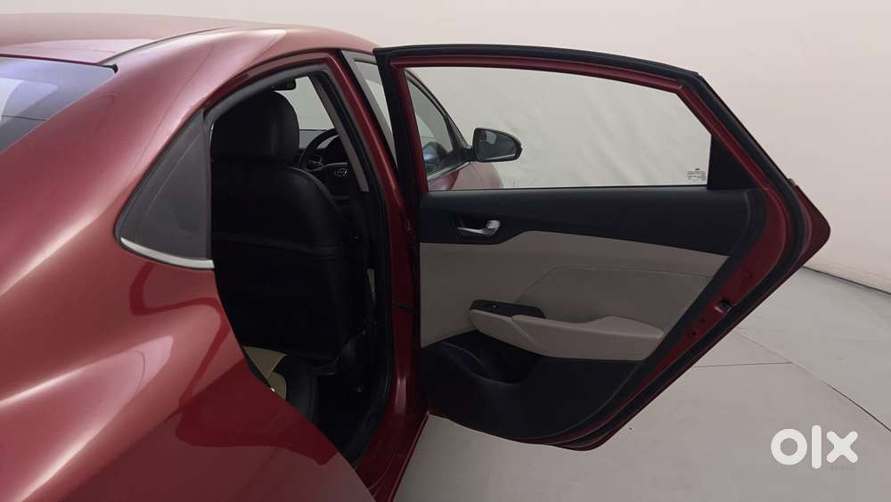 Hyundai Verna [2015-2017] Fluidic 4s 1.6 Crdi Sx (o) At, 2018, Petro..