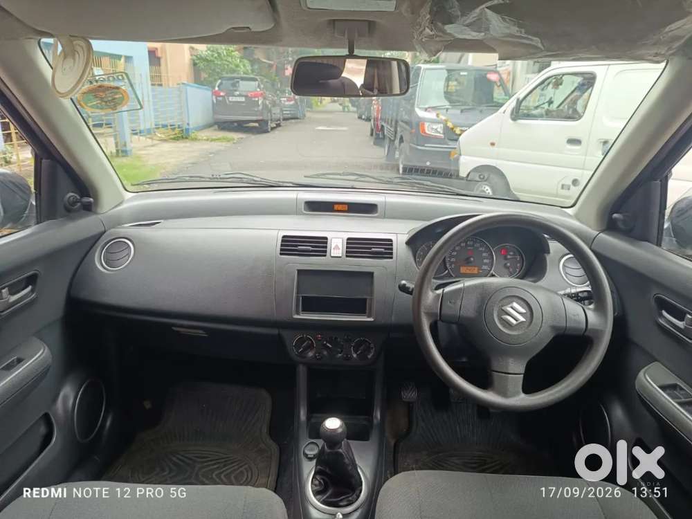 Maruti Suzuki Swift 1.3 Vxi, 2009, Petrol