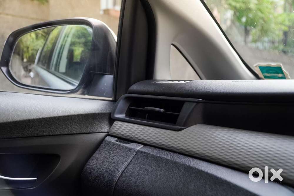 Toyota Innova Crysta [2020-ongoing] 2.4 Gx 7 Str, 2021, Diesel