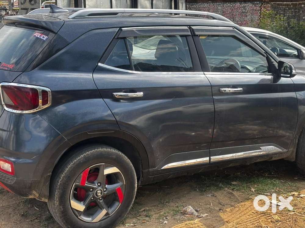 Hyundai Venue 2019 Diesel 110000 Km Driven