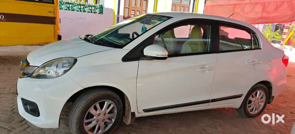 Honda Amaze 2016 Top Model Diesel 94000 Km Driven