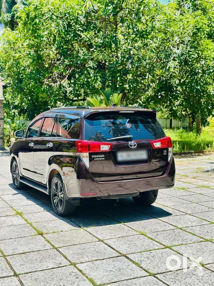 Toyota Innova Crysta 2.8 Gx At 7 Str, 2017, Diesel