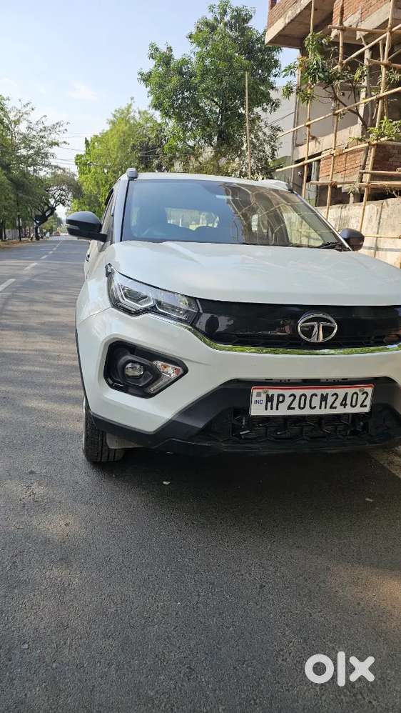 Tata Nexon 2022 Sunroof Manual Diesel Well Maintained