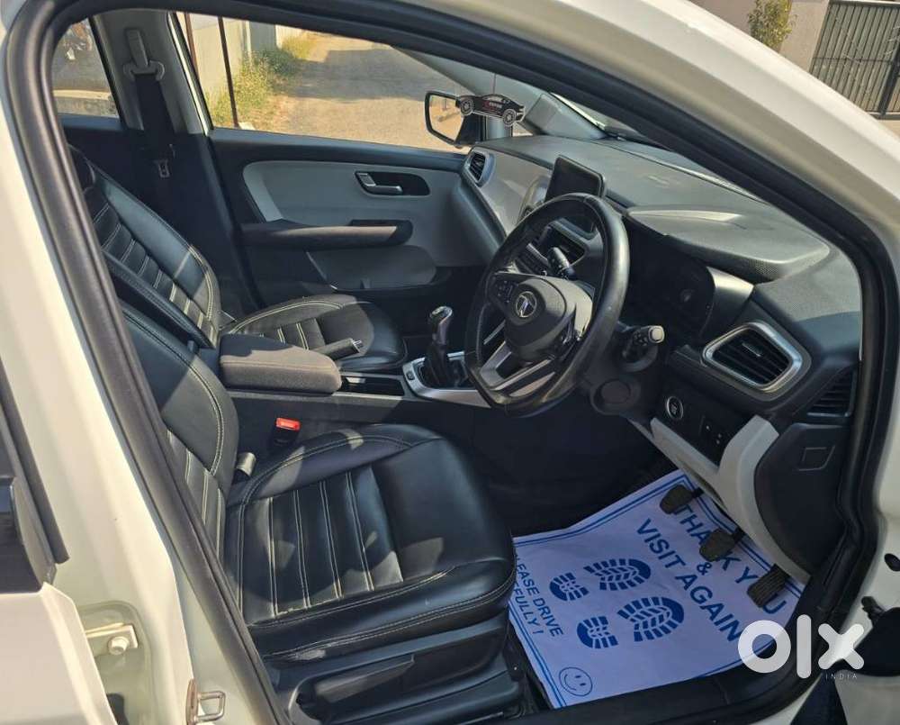 Tata Altroz Xz, 2020, Petrol