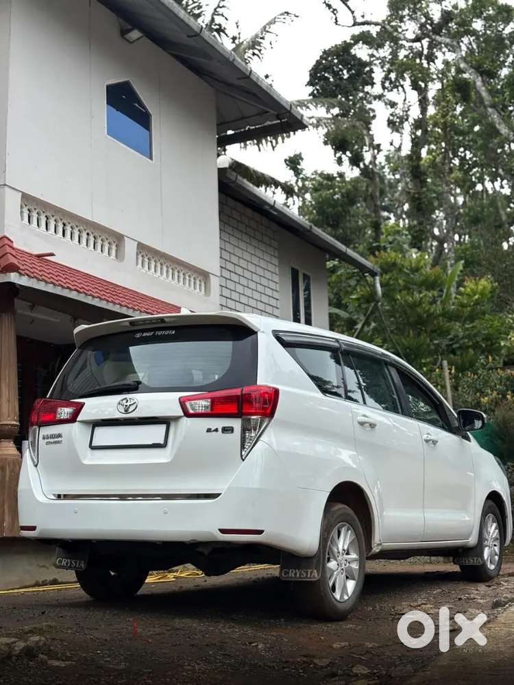 Innova Crysta 2.4 Gx Plus
