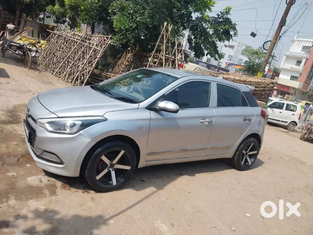 Hyundai I20 2015 Cng & Hybrids 75800 Km Driven