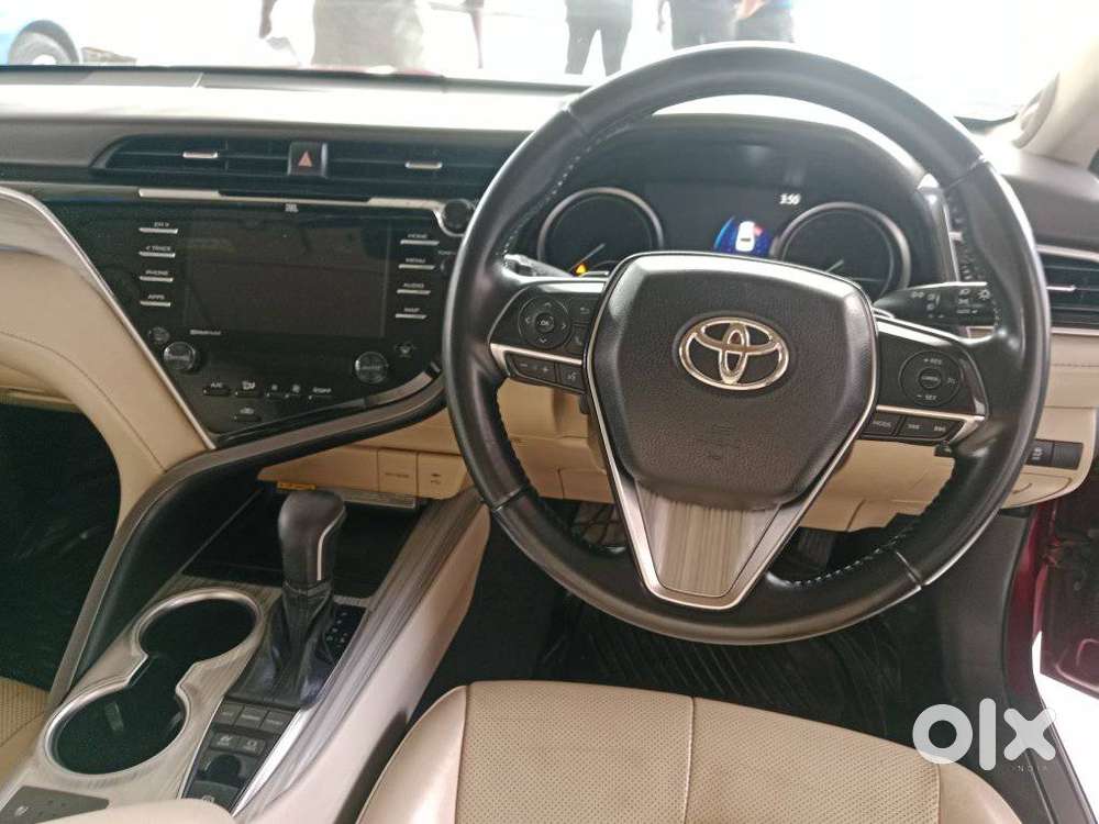 Toyota Camry, 2019
