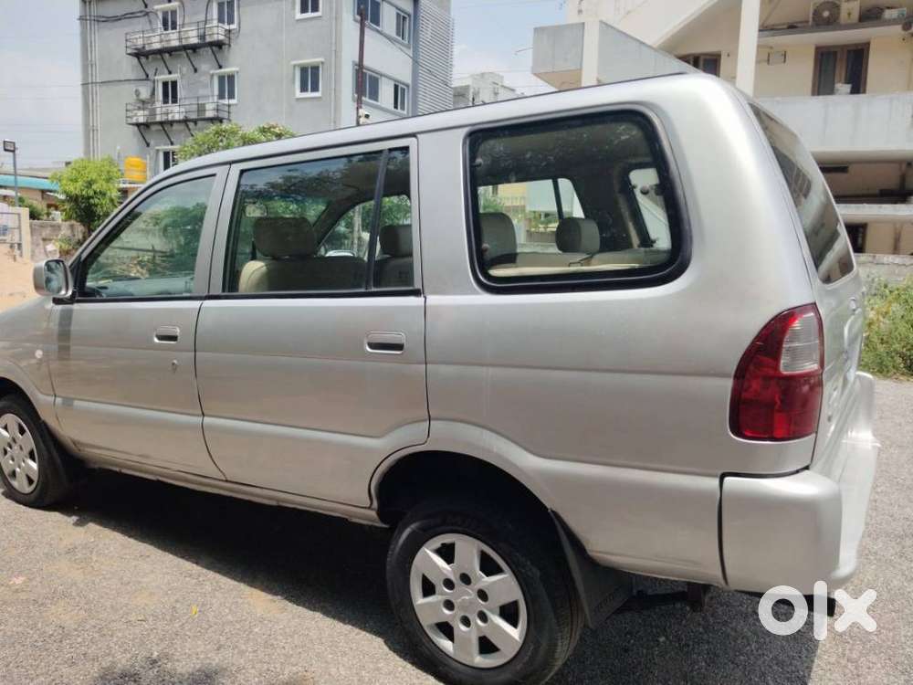 Chevrolet Tavera 2012-2017 Neo 3 Ls 7 Seats Bsiv, 2016, Diesel