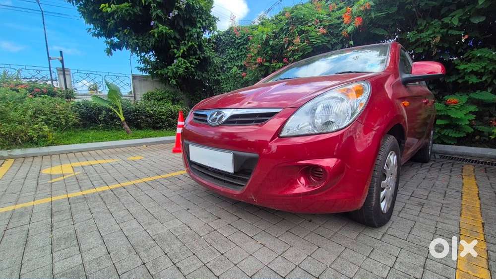 Hyundai I20 Car, 2010 Model, Magna, Tax Paid Up To 2030