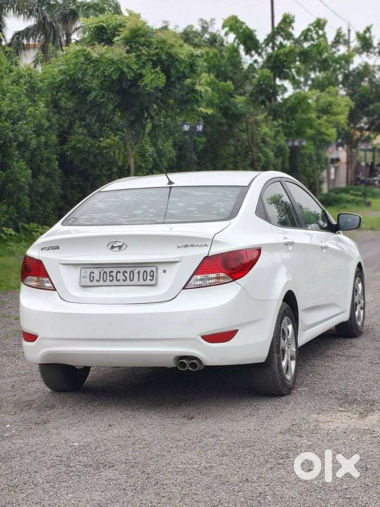 Hyundai Fluidic Verna, 2011, Petrol