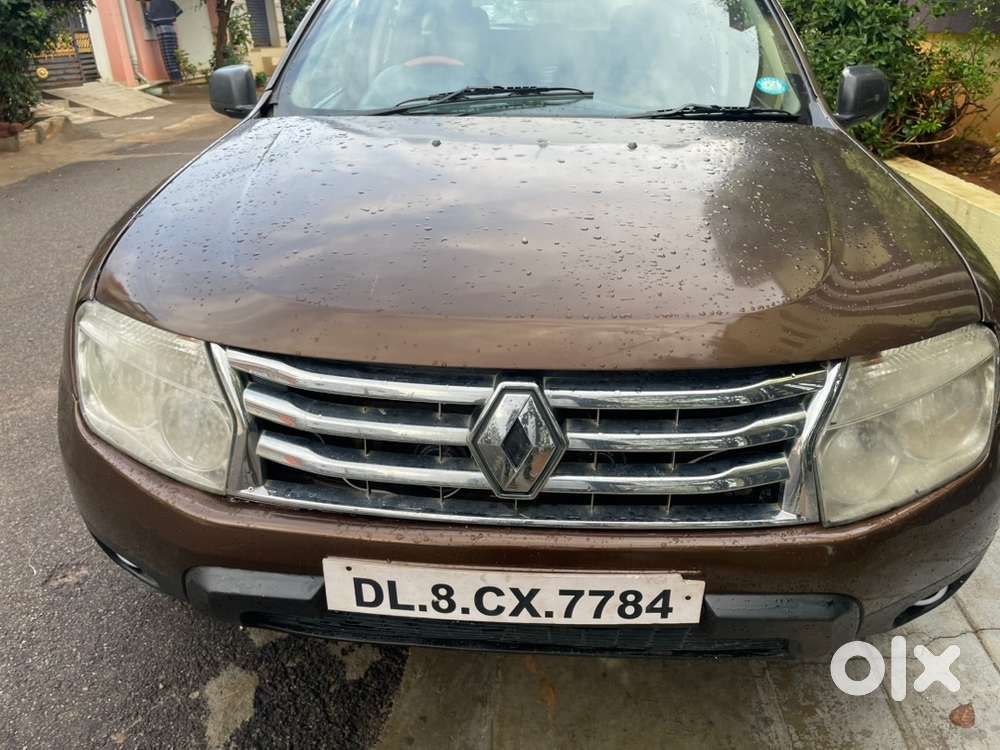 Renault Duster RXE MT 2012