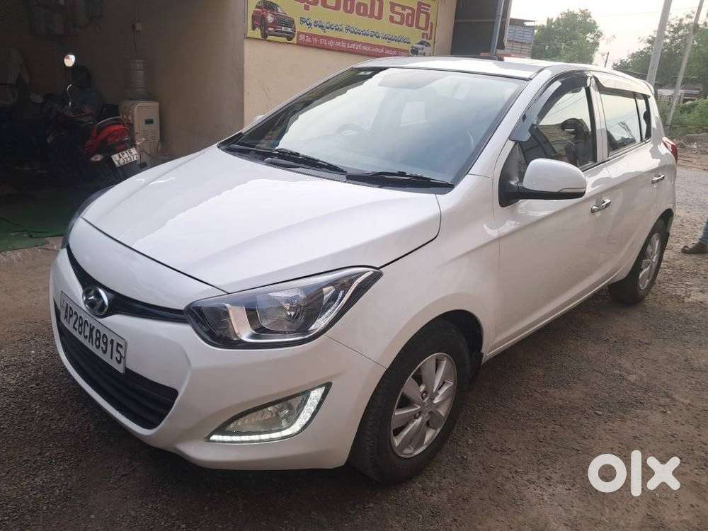 Hyundai I20 Asta 1.4 At Vtvt, 2013, Petrol