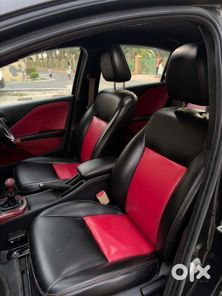 Honda City 2016 V With Custom Interior