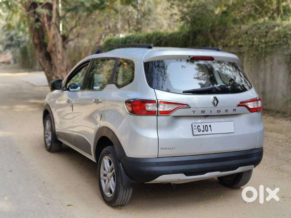 Renault Triber Rxz, 2023, Petrol