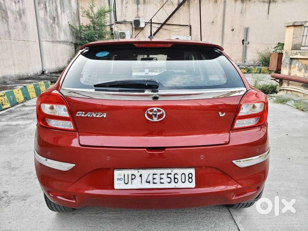 Toyota Glanza V Cvt, 2019