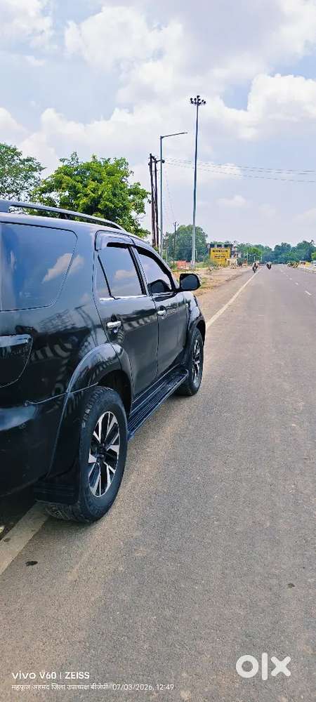 Toyota Fortuner  2010 Diesel 170000 Km Driven