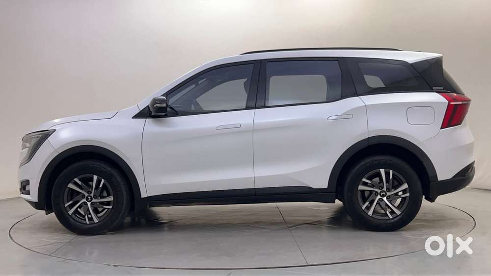 Mahindra Xuv700 2.2 Ax 5 Diesel At 7 Str, 2025, Diesel