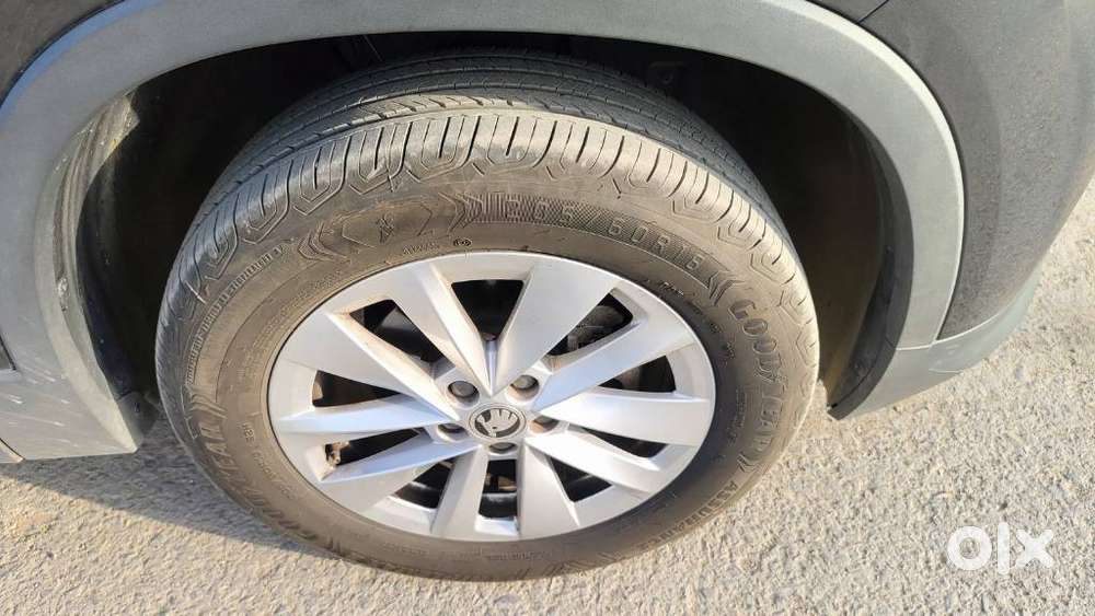 Skoda Kylaq Signature Plus, 2025, Petrol