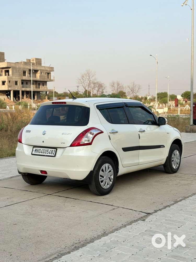 Maruti Suzuki Swift Vxi 1.2 Abs Bs-iv, 2015, Petrol