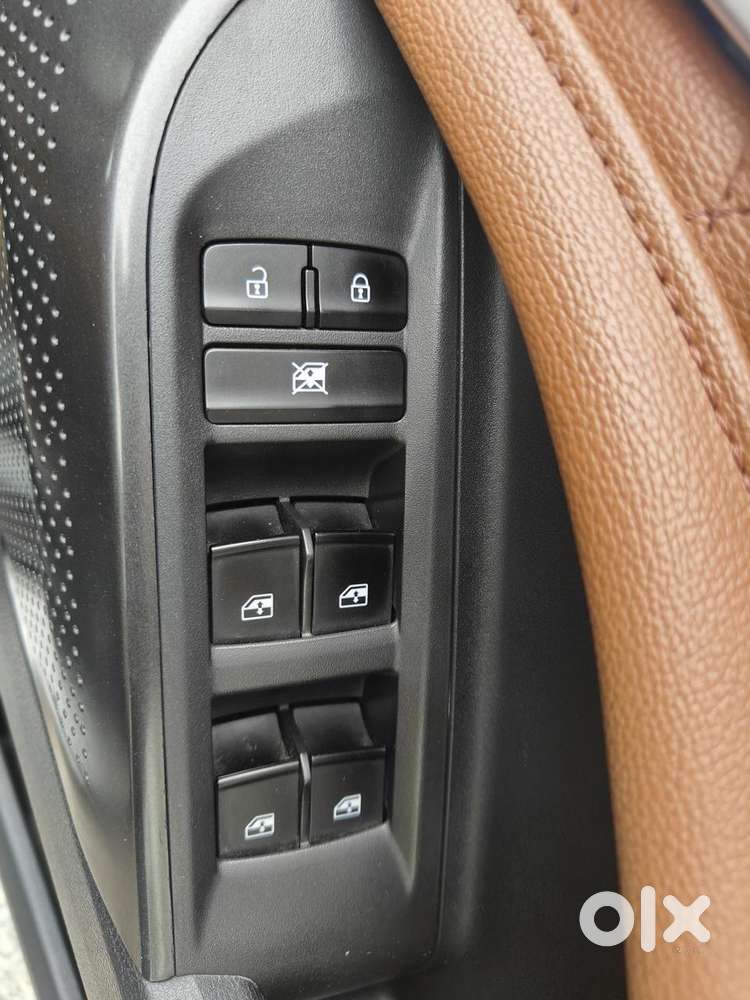 Mg Gloster Savvy 7 Seater, 2024, Diesel