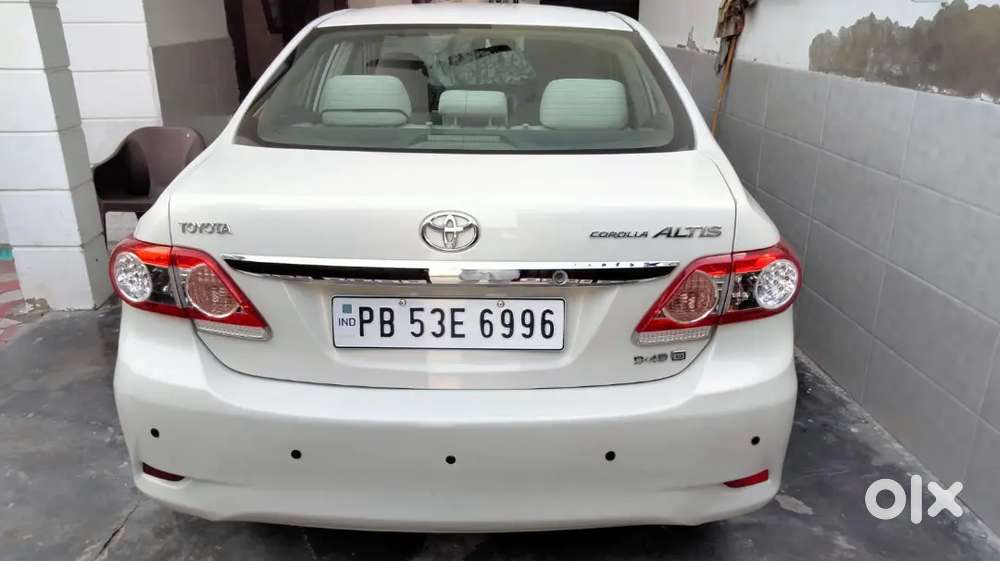 2013 Toyota Corolla Altis डीज़ल 2nd
