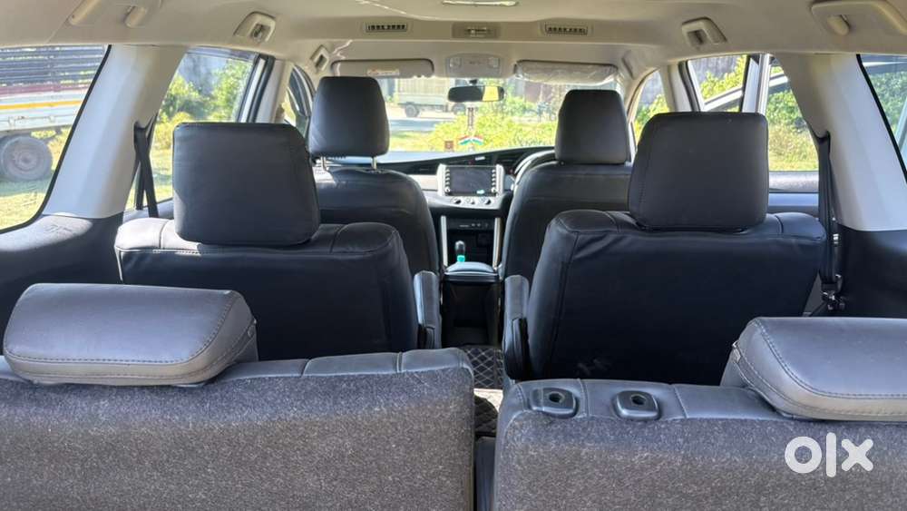 Toyota Innova Crysta 2022
