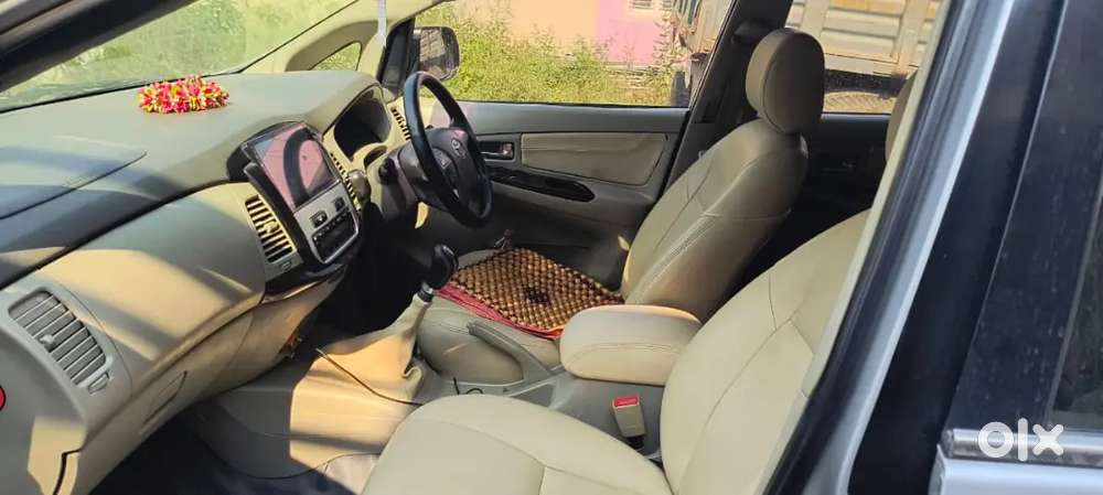 Toyota Innova Diesel 7 Str 2013