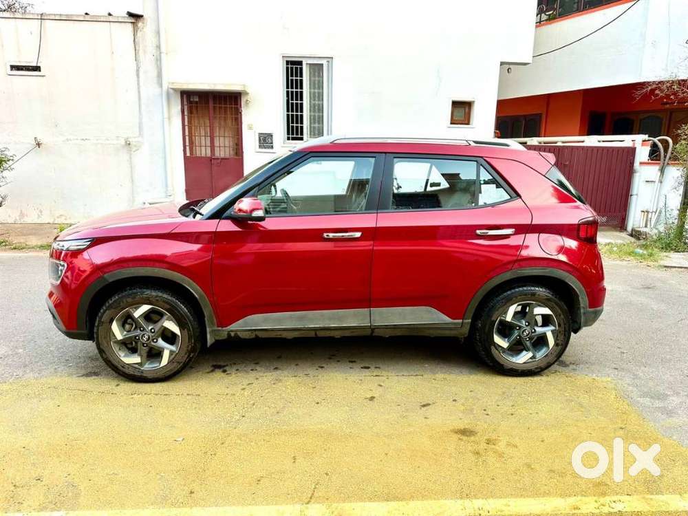 Hyundai Venue 1.2 S (o), 2019, Petrol