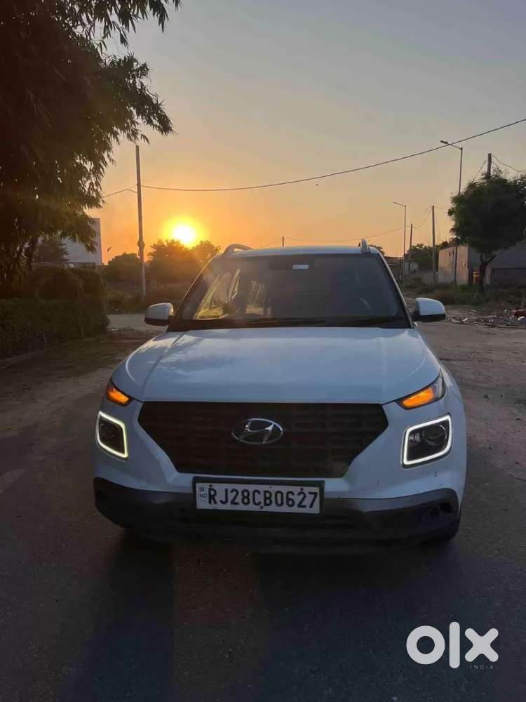 Hyundai Venue Sx Plus Turbo Dct, 2019, Petrol