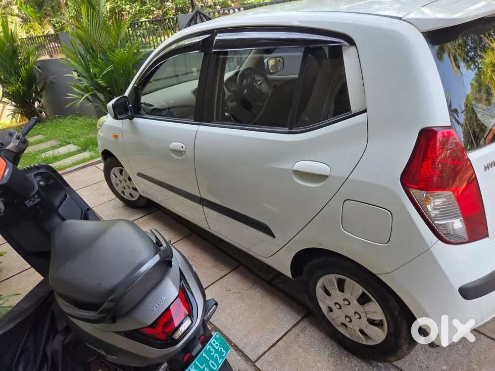 Hyundai I10 Sportz Petrol 2010