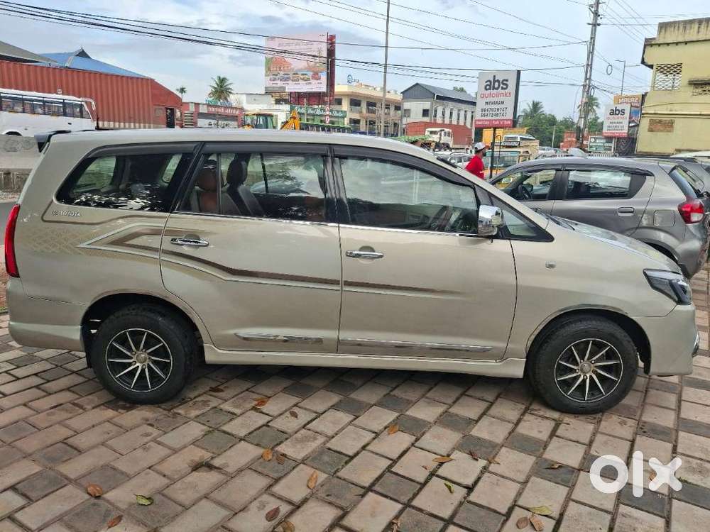 Toyota Innova 2.5 Gx 7 Seater Bs Iv, 2014, Diesel