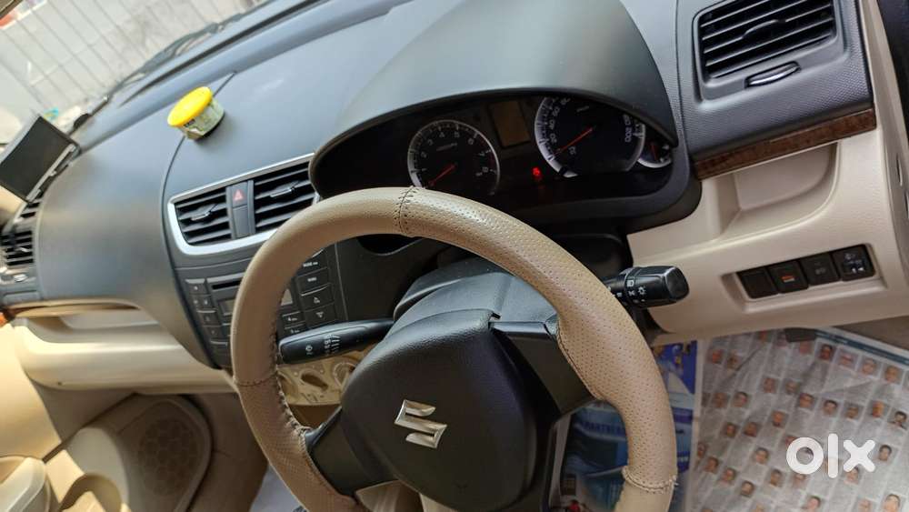 Maruti Suzuki Dzire 1.2 Vxi, 2014, Petrol