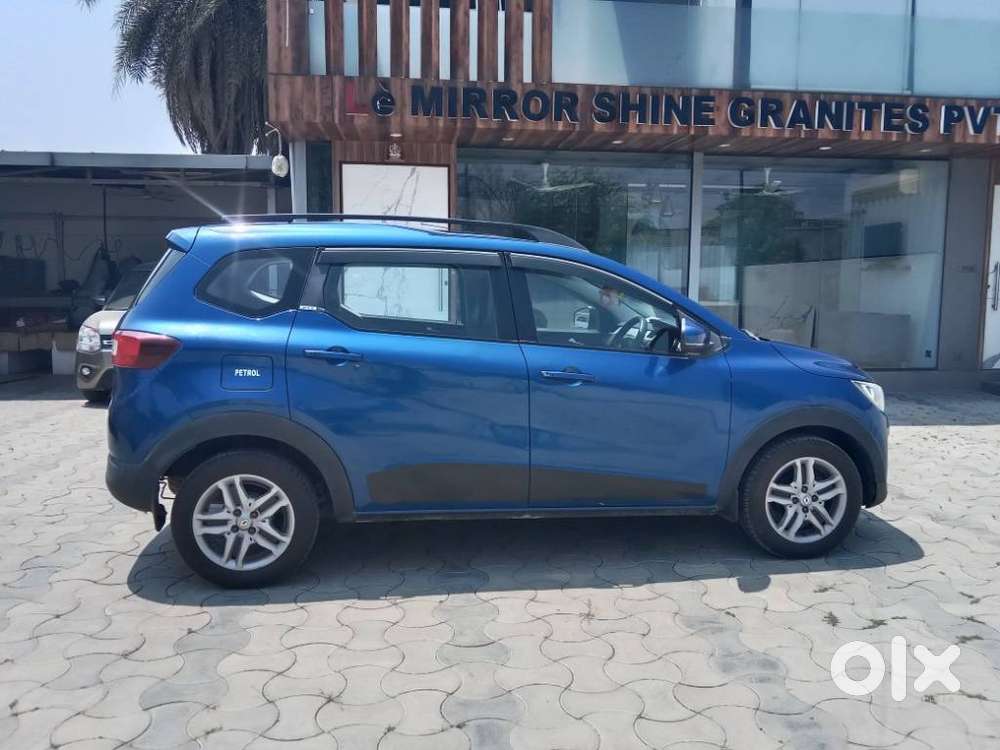 Renault Triber Rxz, 2021, Petrol