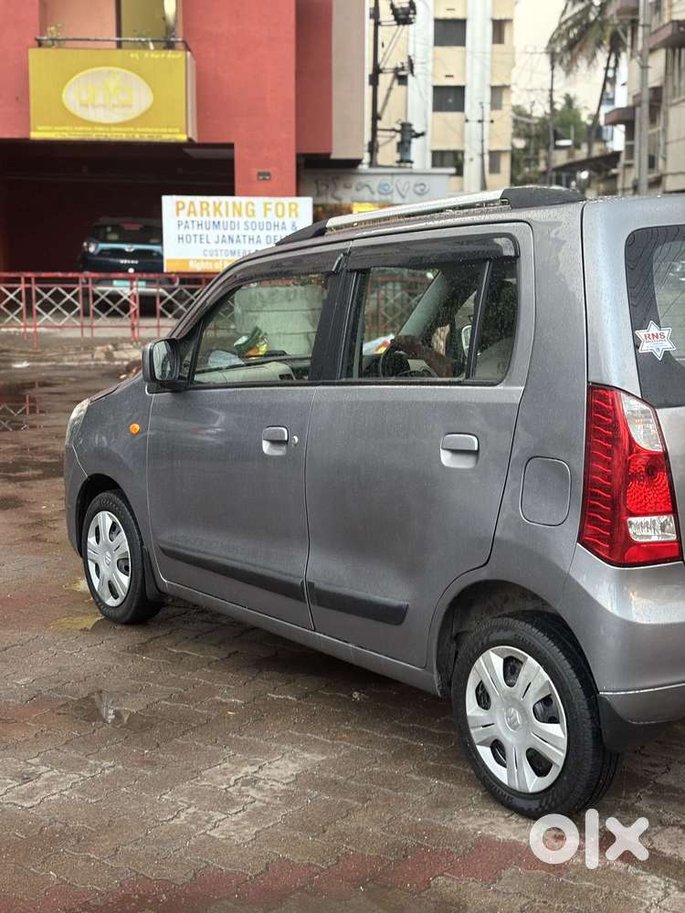 Maruti Suzuki Wagon R Vxi Optional, 2017, Petrol
