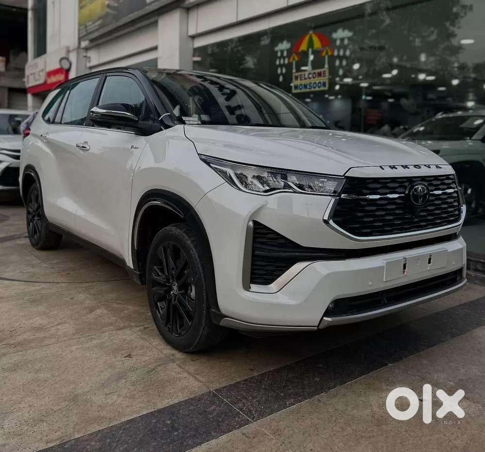 Toyota Innova Hycross, 2026, Petrol
