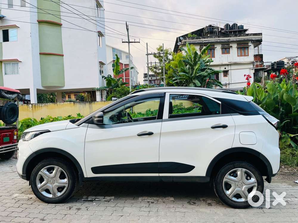 Tata Nexon 1.5 Revotorq Xma Amt (s), 2022, Petrol