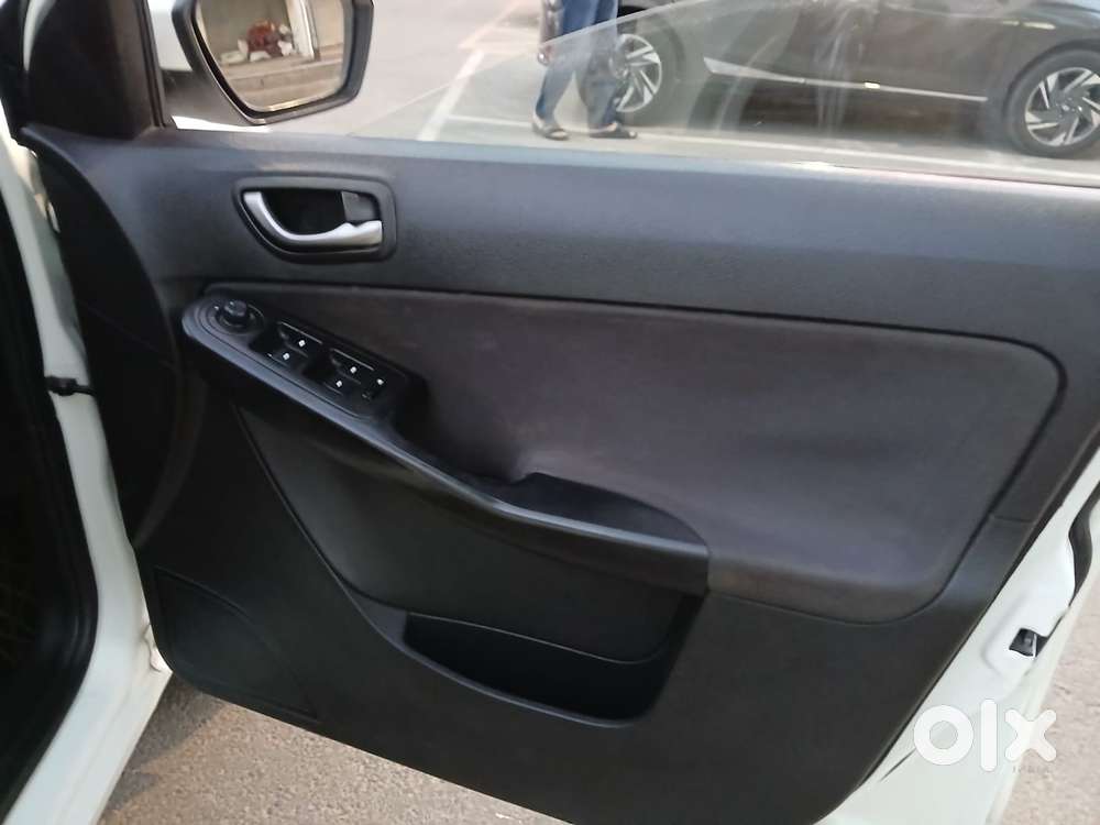 Tata Zest 1.3 Quadrajet Xt 90ps, 2015, Petrol