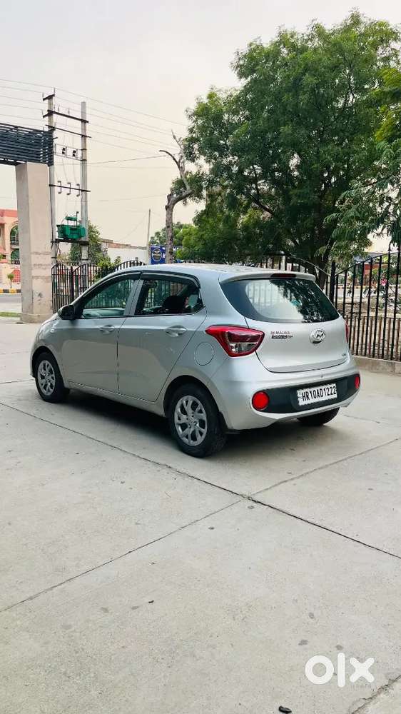 Hyundai Grand I10 2017 Petrol 75000 Km Driven