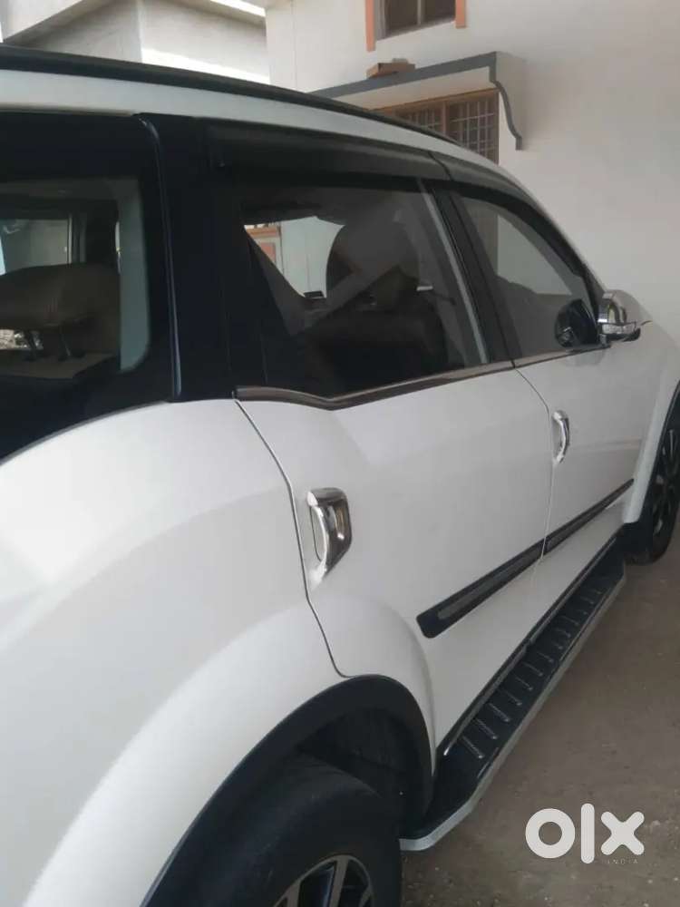Mahindra Xuv500 2019 Diesel 106071 Km Driven