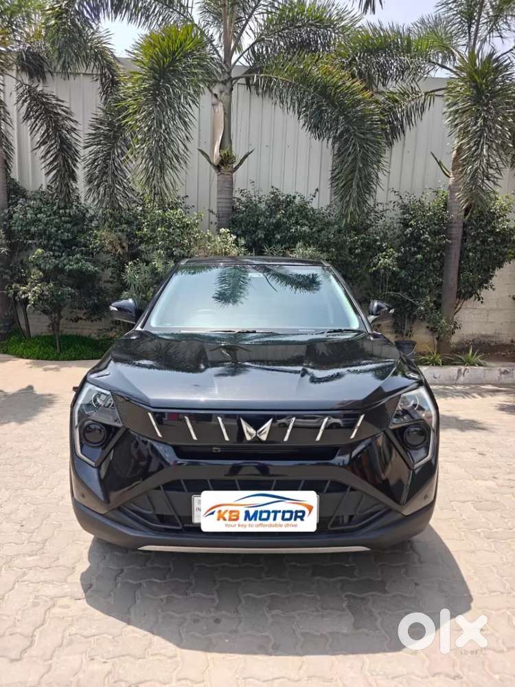 Mahindra Xuv 3xo, 2025, Petrol