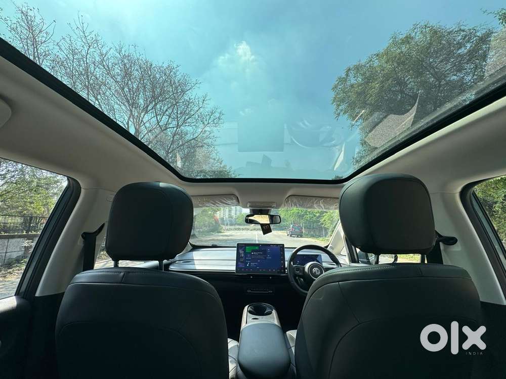 Mg Windsor Ev Essence, 2024, Electric