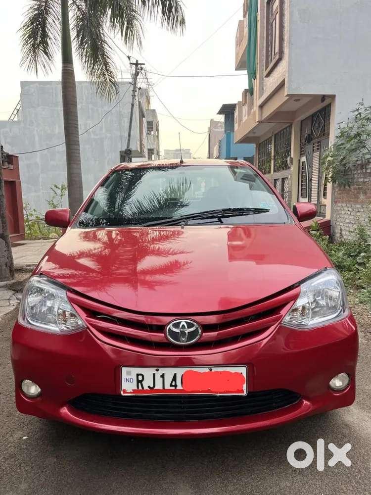 Toyota Etios Liva 2012